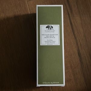 Dr Andrew Weil Mega-Mushroom Relief & Resilience Soothing Treatment Lotion